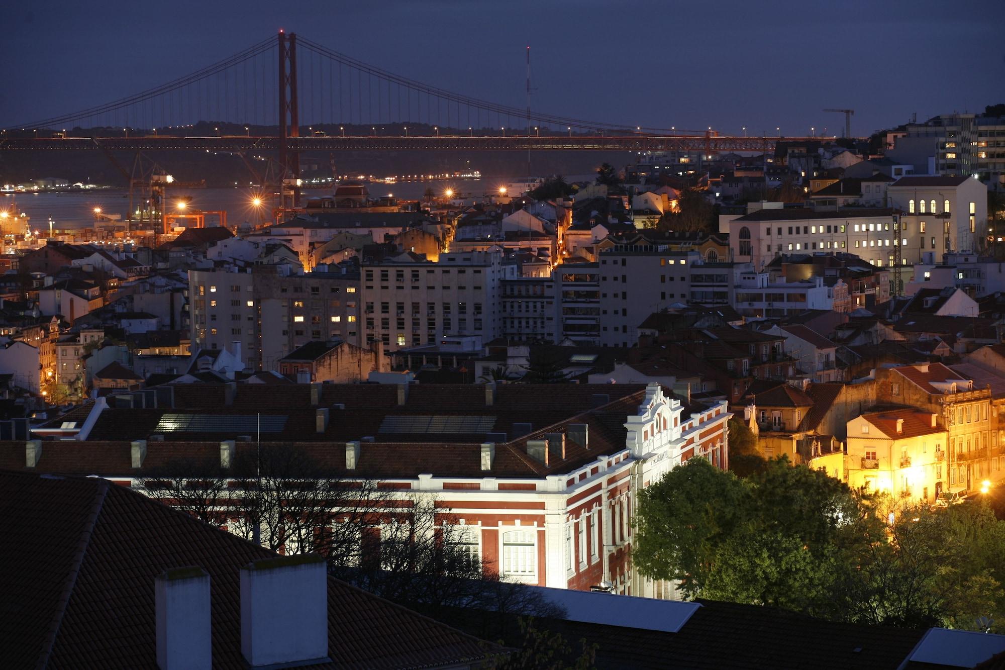 Casa Das Janelas Com Vista ลิสบอน ภายนอก รูปภาพ