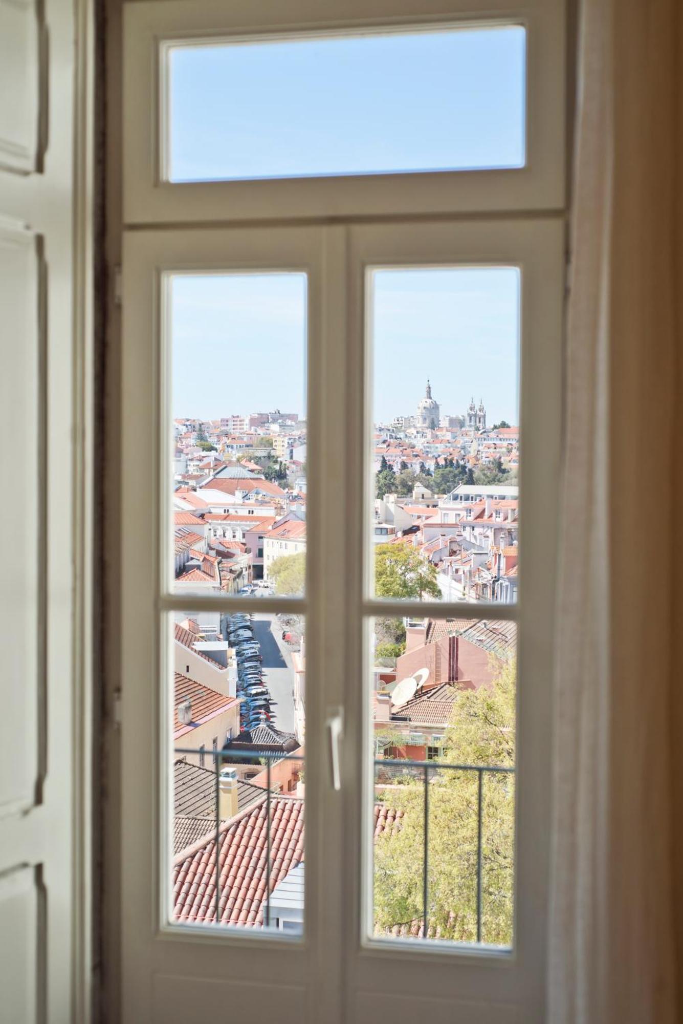 Casa Das Janelas Com Vista ลิสบอน ภายนอก รูปภาพ