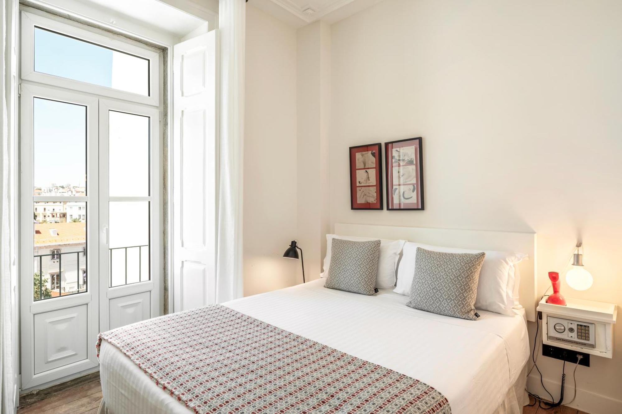 Casa Das Janelas Com Vista ลิสบอน ภายนอก รูปภาพ